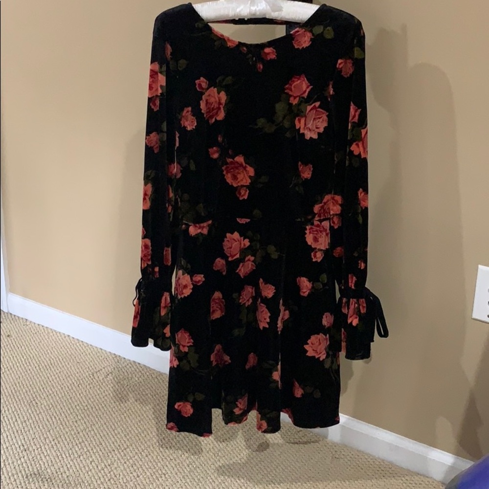 Long sleeve dress